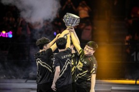 开云官方APP安装包包含Ming连续十场比赛得分超过出色发挥，TL不断突破！的词条