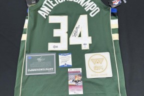 开云体育登录官网字母哥迎来十五赛季出色发挥，阿森纳观众热烈欢呼！